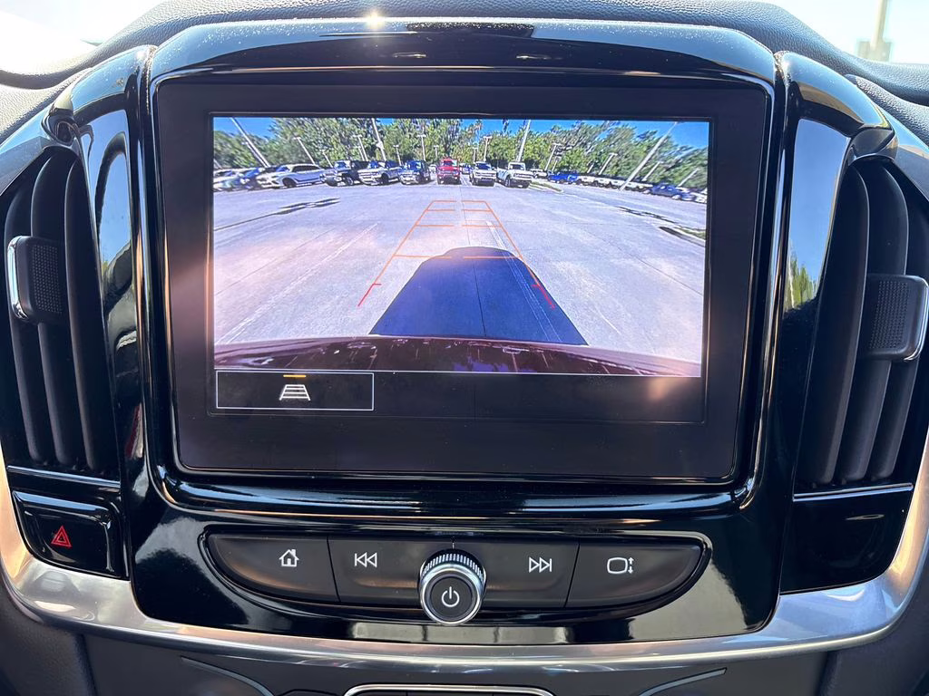 2023 Radiant Red Tintcoat Chevrolet Traverse LT FWD SUV