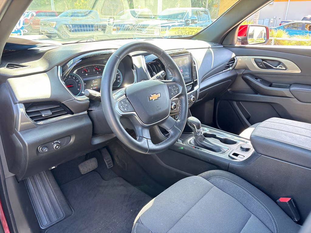 2023 Radiant Red Tintcoat Chevrolet Traverse LT FWD SUV