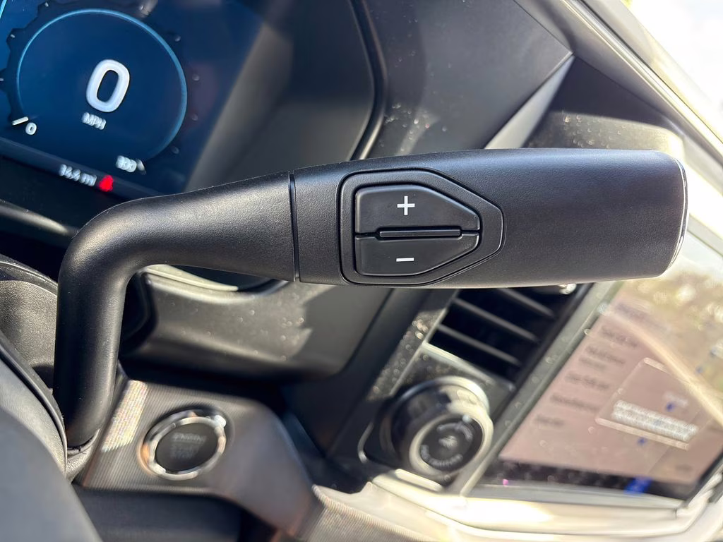 2026 White Metallic Ford Super Duty F-350 SRW Platinum 4X4 Truck