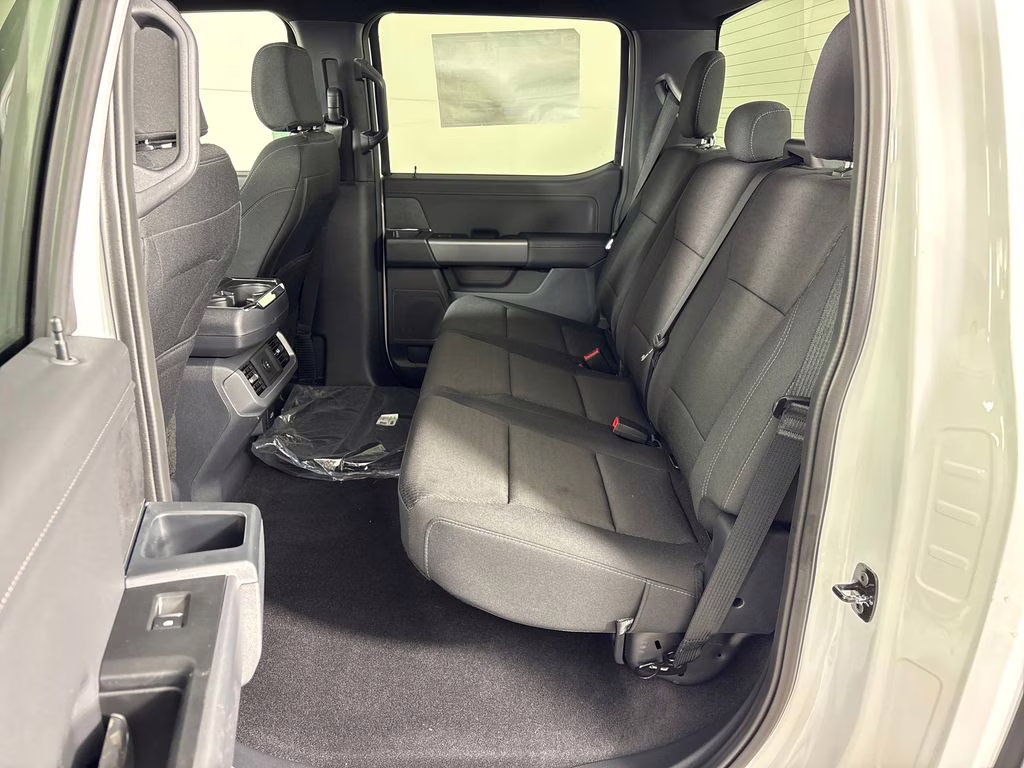 2026 OXFORD WHITE Ford F-150 XLT RWD Truck