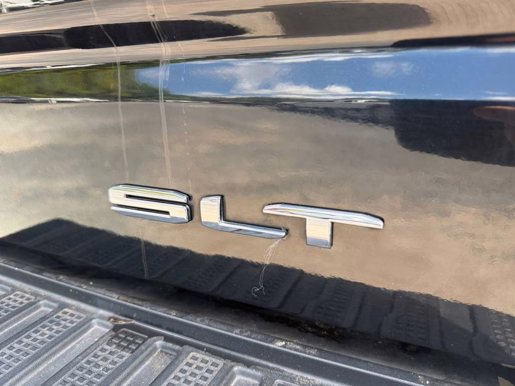 2022 Onyx Black GMC Sierra 1500 Limited SLT 4X4 Truck