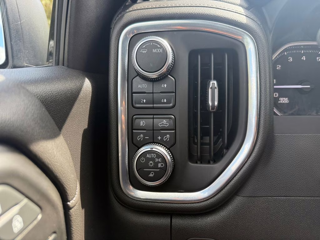 2022 Onyx Black GMC Sierra 1500 Limited SLT 4X4 Truck