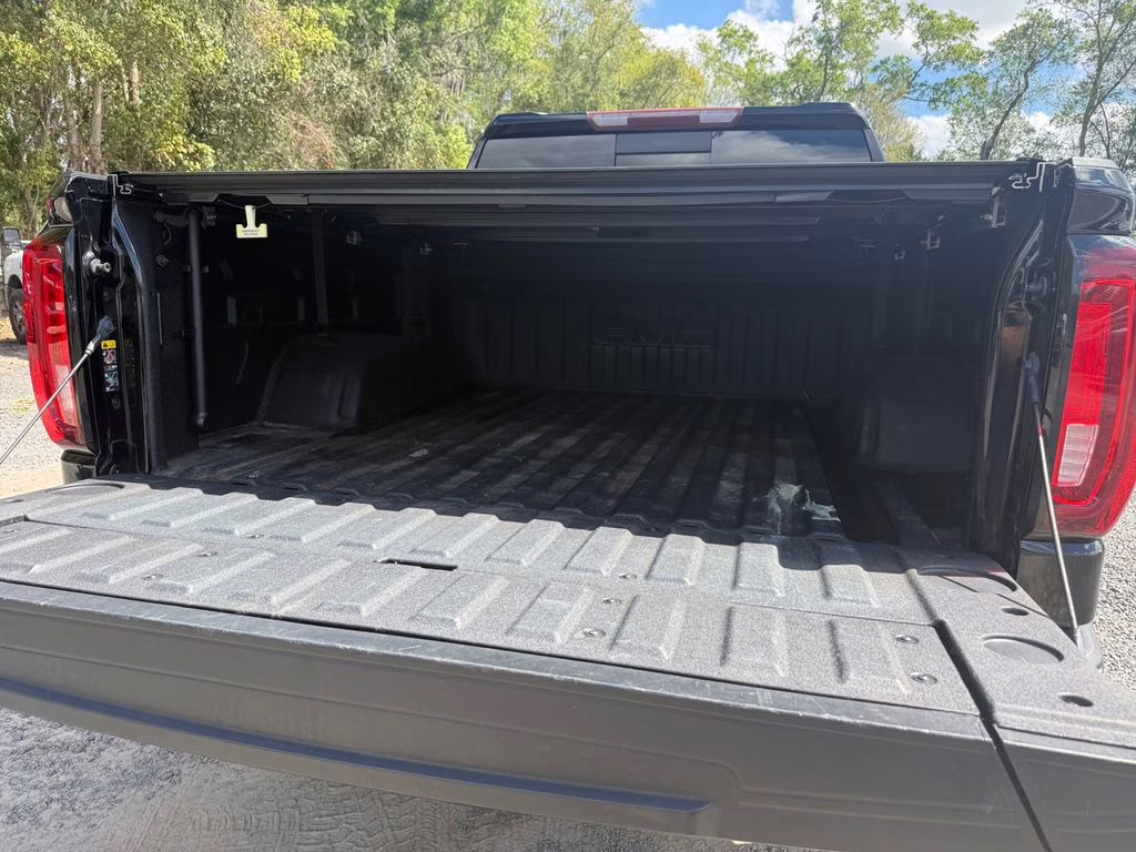 2022 Onyx Black GMC Sierra 1500 Limited SLT 4X4 Truck