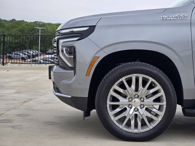 2025 Sterling Gray Metallic Chevrolet Suburban High Country 4X4 SUV