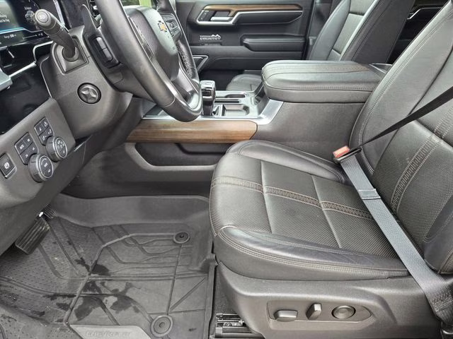 2025 Black Chevrolet Silverado 1500 High Country 4X4 Truck