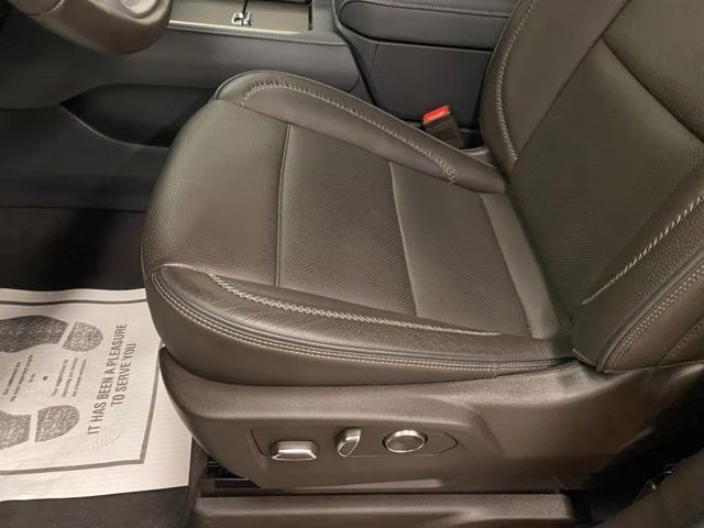 2024 Onyx Black GMC Yukon XL Denali 4X4 SUV