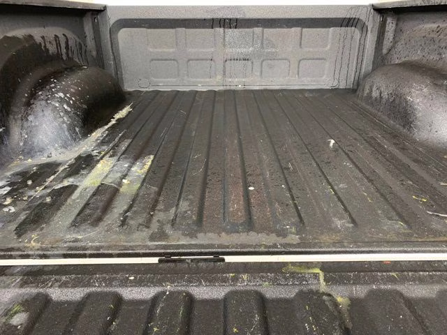 2022 Bright White Clearcoat Ram 1500 Classic SLT 4X4 Truck