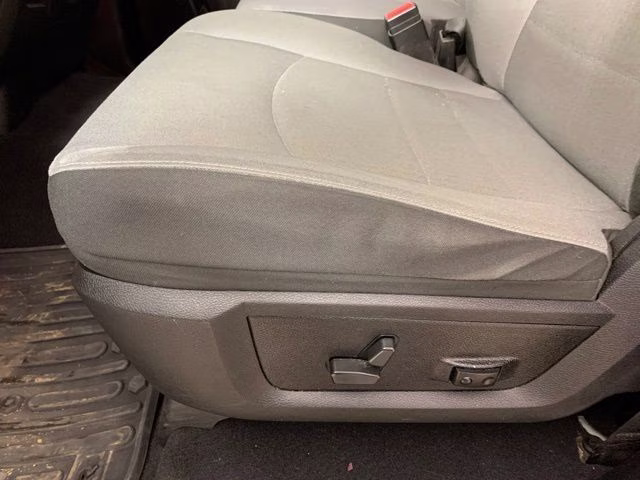 2022 Bright White Clearcoat Ram 1500 Classic SLT 4X4 Truck