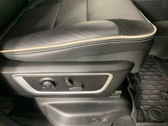 2022 Ivory White Tri-Coat Pearlcoat Ram 1500 Laramie 4X4 Truck