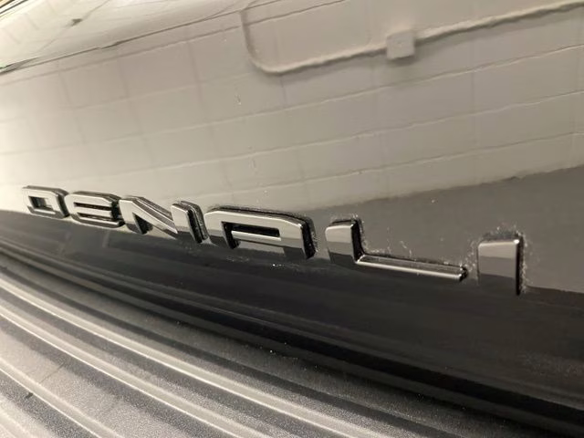 2024 Onyx Black GMC Yukon XL Denali 4X4 SUV