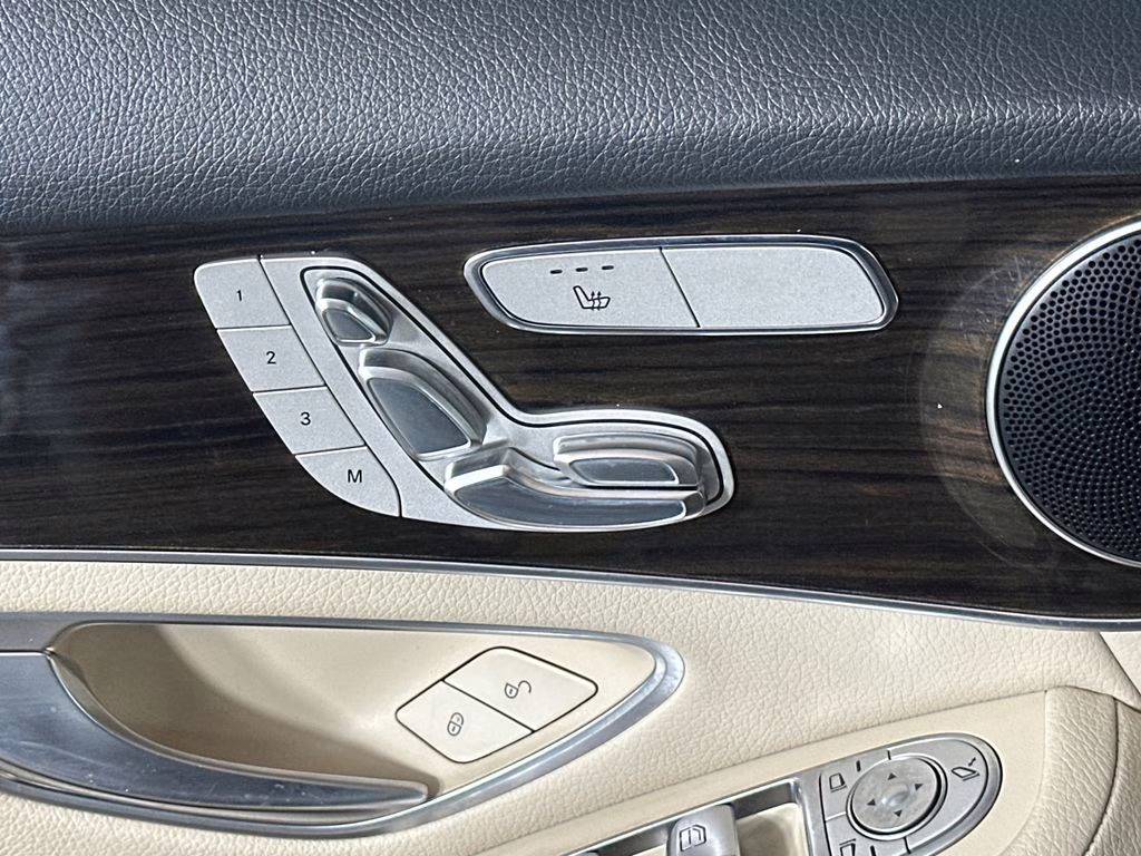 2021 Lunar Blue Metallic Mercedes-Benz GLC GLC 300 RWD SUV