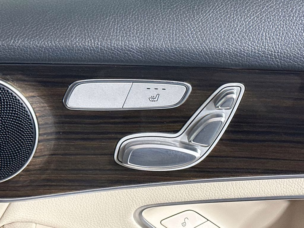 2021 Lunar Blue Metallic Mercedes-Benz GLC GLC 300 RWD SUV