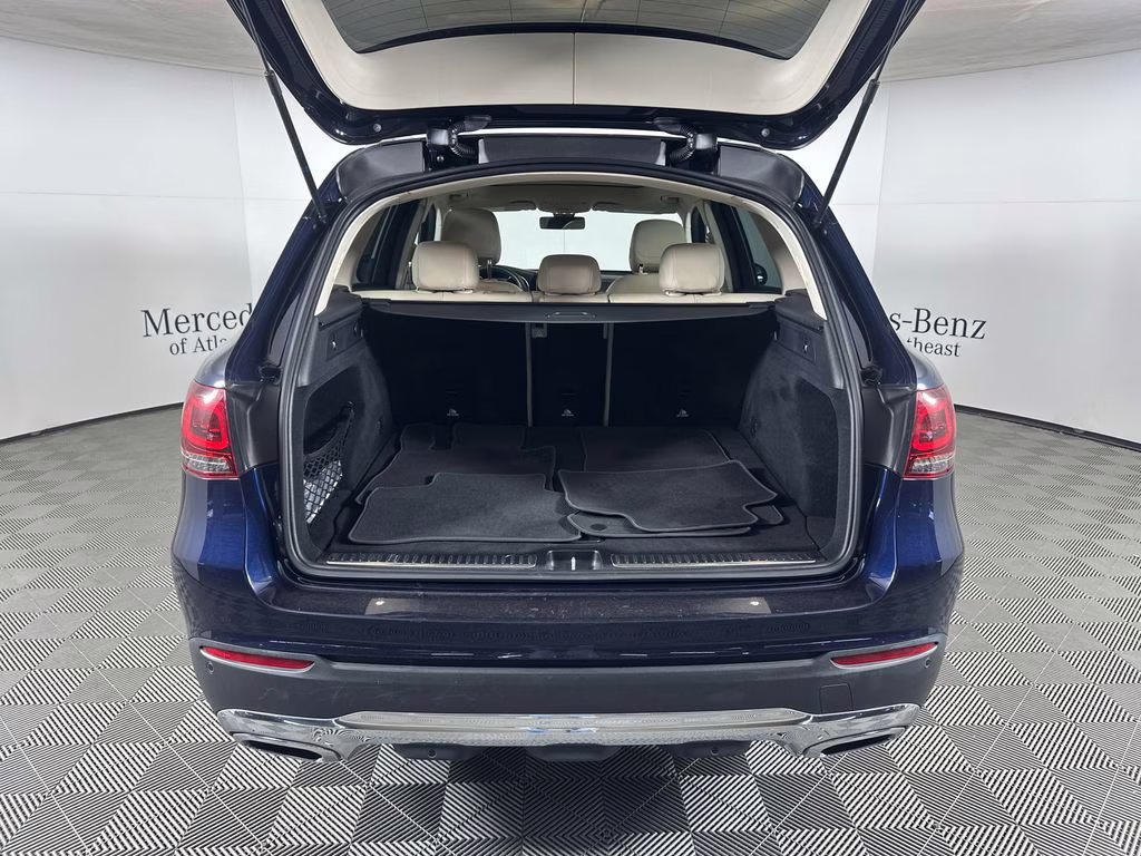 2021 Lunar Blue Metallic Mercedes-Benz GLC GLC 300 RWD SUV