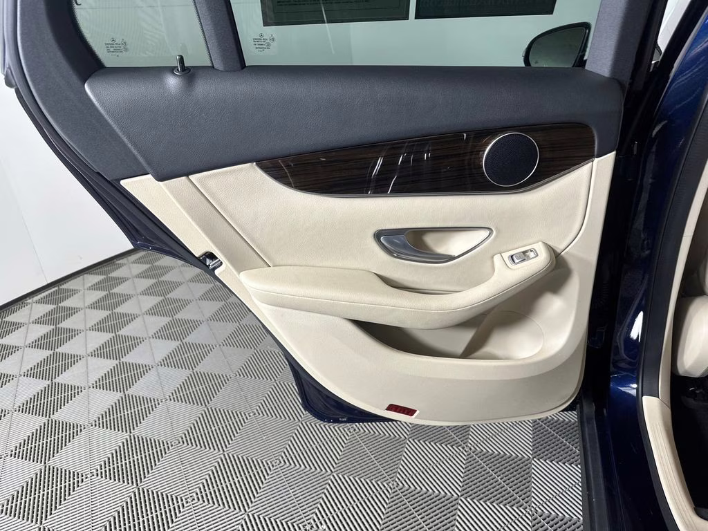 2021 Lunar Blue Metallic Mercedes-Benz GLC GLC 300 RWD SUV