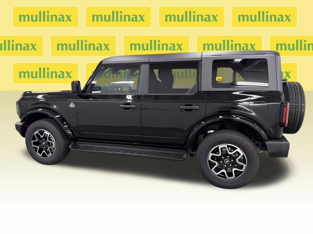 2026 SHADOW BLACK Ford Bronco Outer Banks 4X4 SUV
