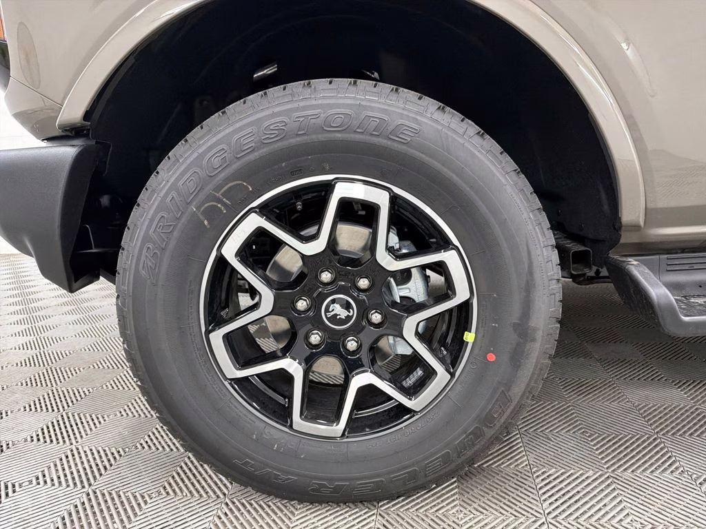 2026 MARSH GRAY Ford Bronco Outer Banks 4X4 SUV