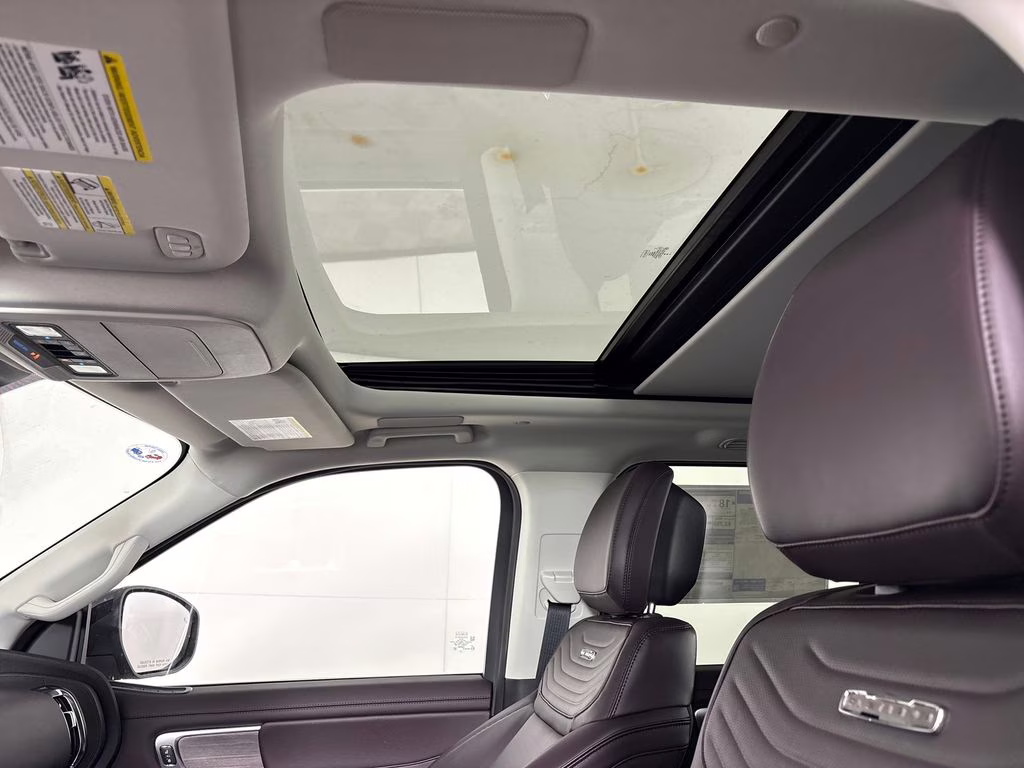 2026 Black Metallic Ford Expedition Platinum 4X4 SUV