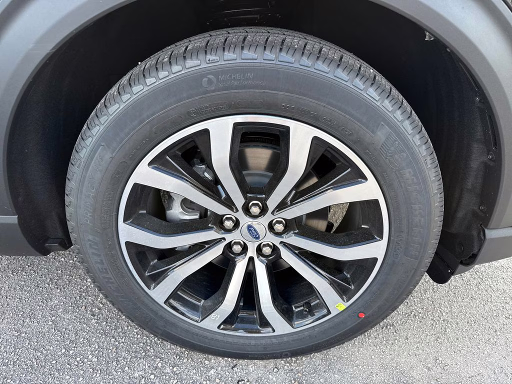 2026 Agate Black Metallic Ford Explorer ST-Line RWD SUV