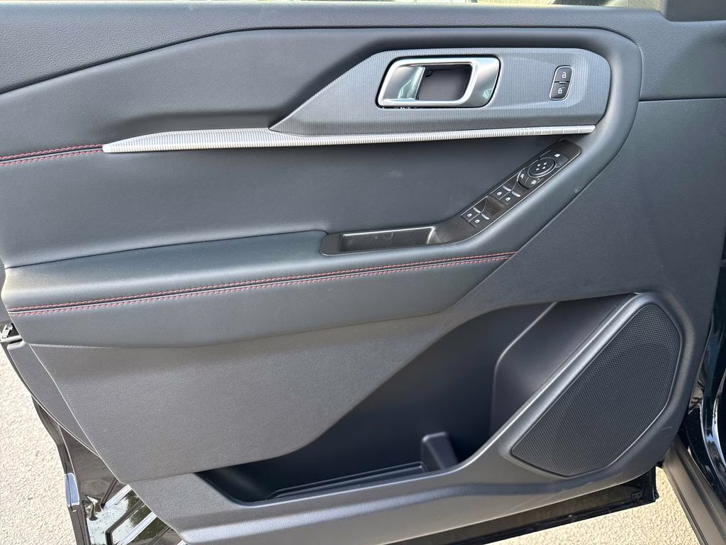 2026 Agate Black Metallic Ford Explorer ST-Line RWD SUV