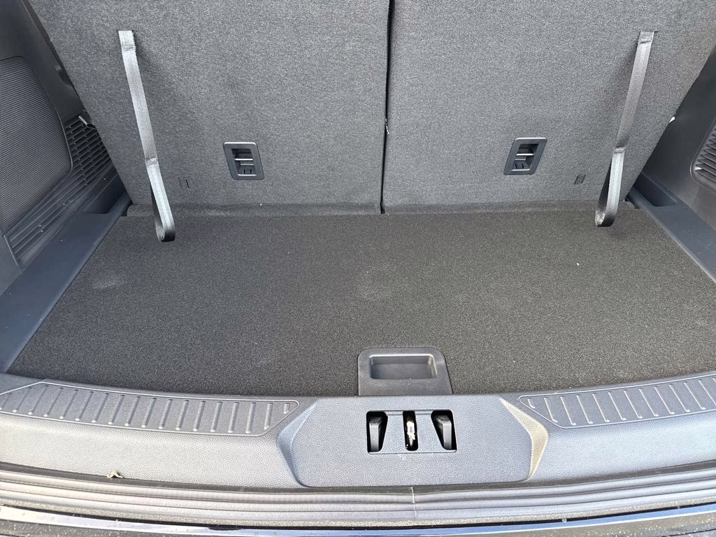 2026 Agate Black Metallic Ford Explorer ST-Line RWD SUV