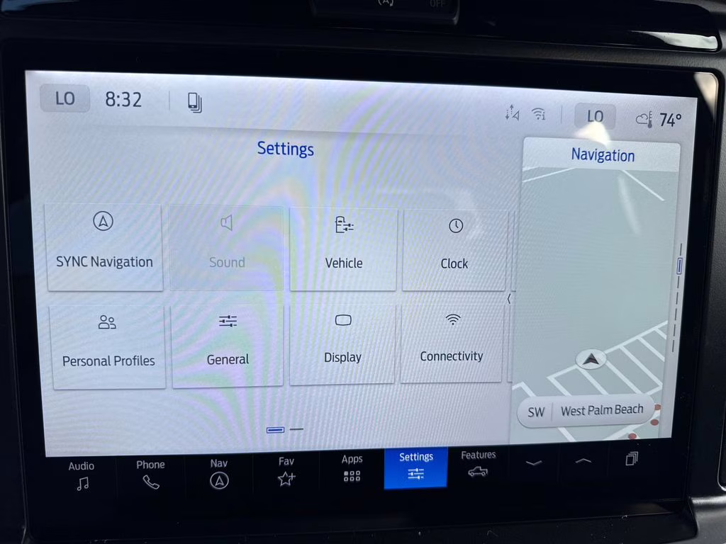 2026 Avalanche Ford F-150 Lariat 4X4 Truck