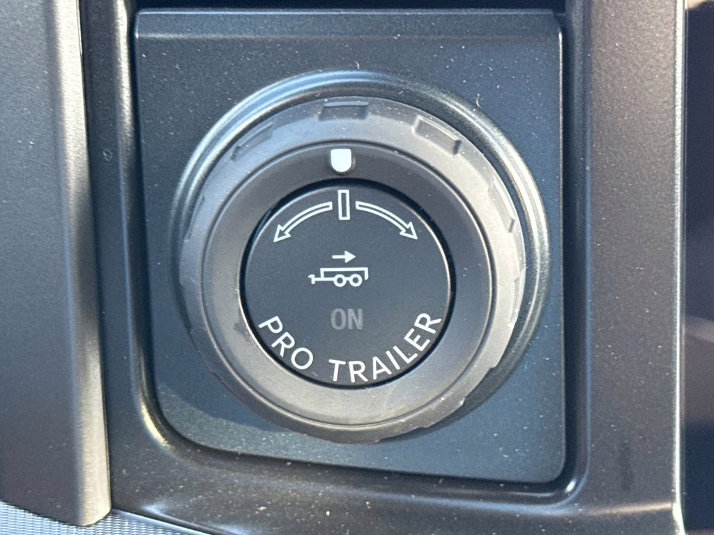 2026 Avalanche Ford F-150 Lariat 4X4 Truck