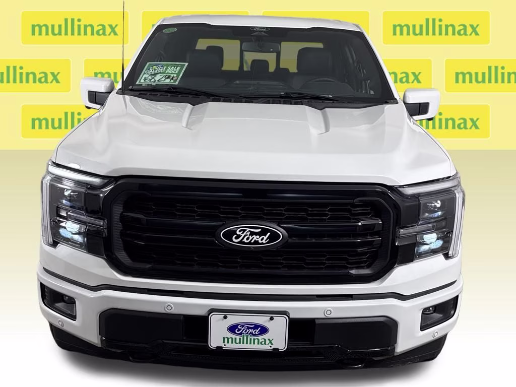 2026 Star White Metallic Tri-Coat Ford F-150 Lariat 4X4 Truck