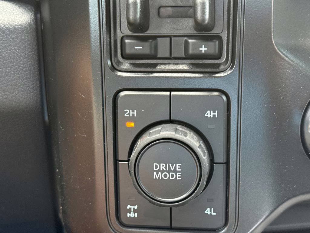 2026 Agate Black Metallic Ford Super Duty F-350 SRW Platinum 4X4 Truck