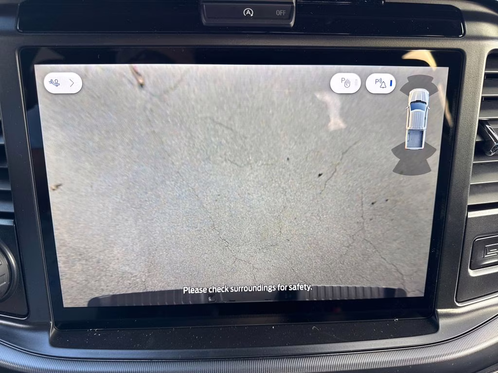 2026 Avalanche Ford F-150 Lariat 4X4 Truck