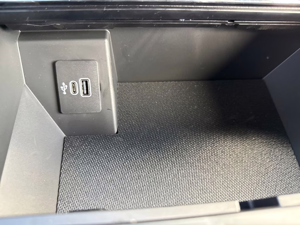 2026 Avalanche Ford F-150 Lariat 4X4 Truck