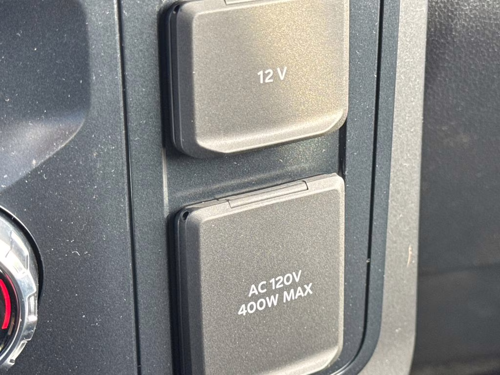 2026 Avalanche Ford F-150 Lariat 4X4 Truck