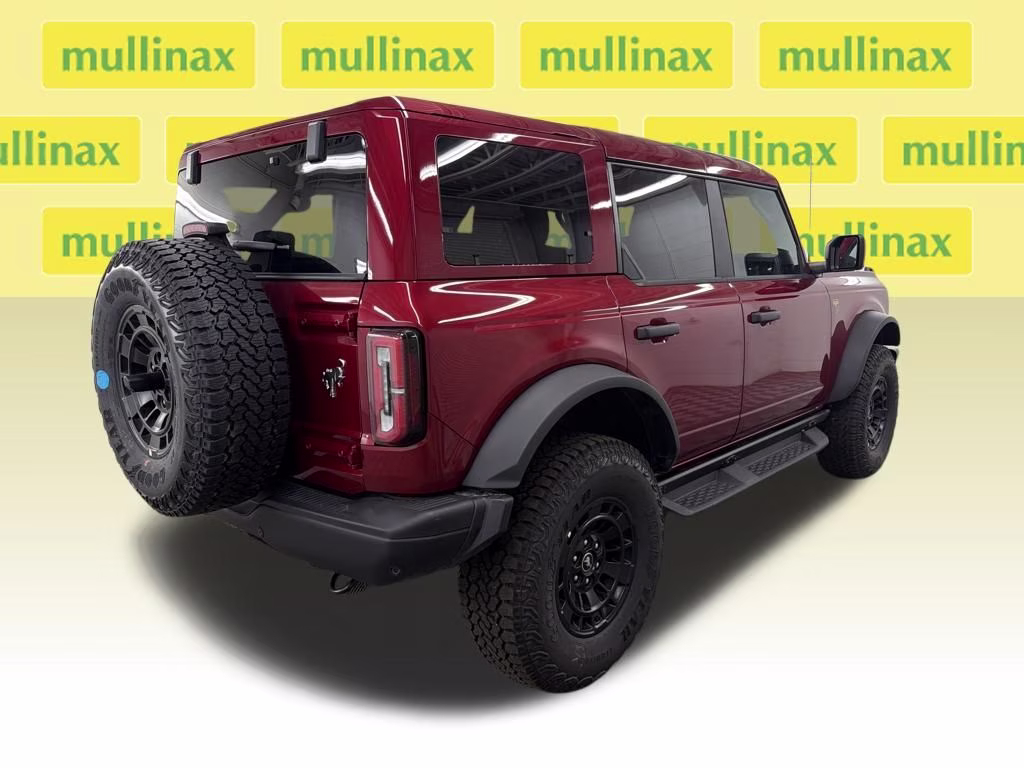 2026 RUBY RED TNTD Ford Bronco Badlands 4X4 SUV