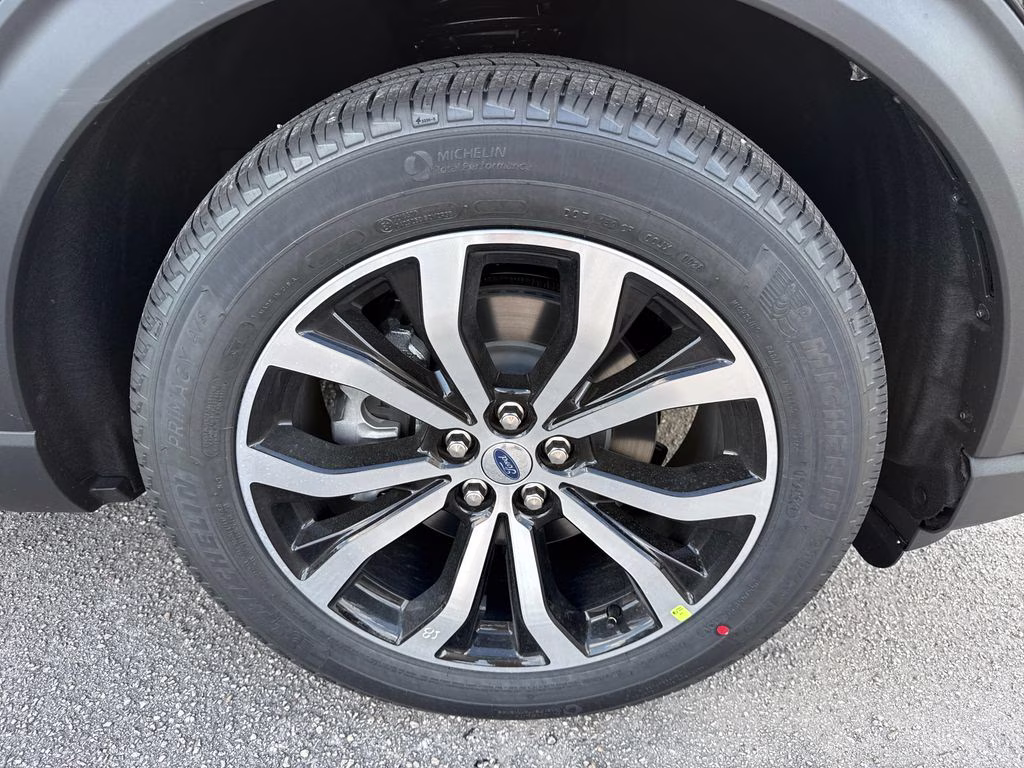 2026 Agate Black Metallic Ford Explorer ST-Line RWD SUV
