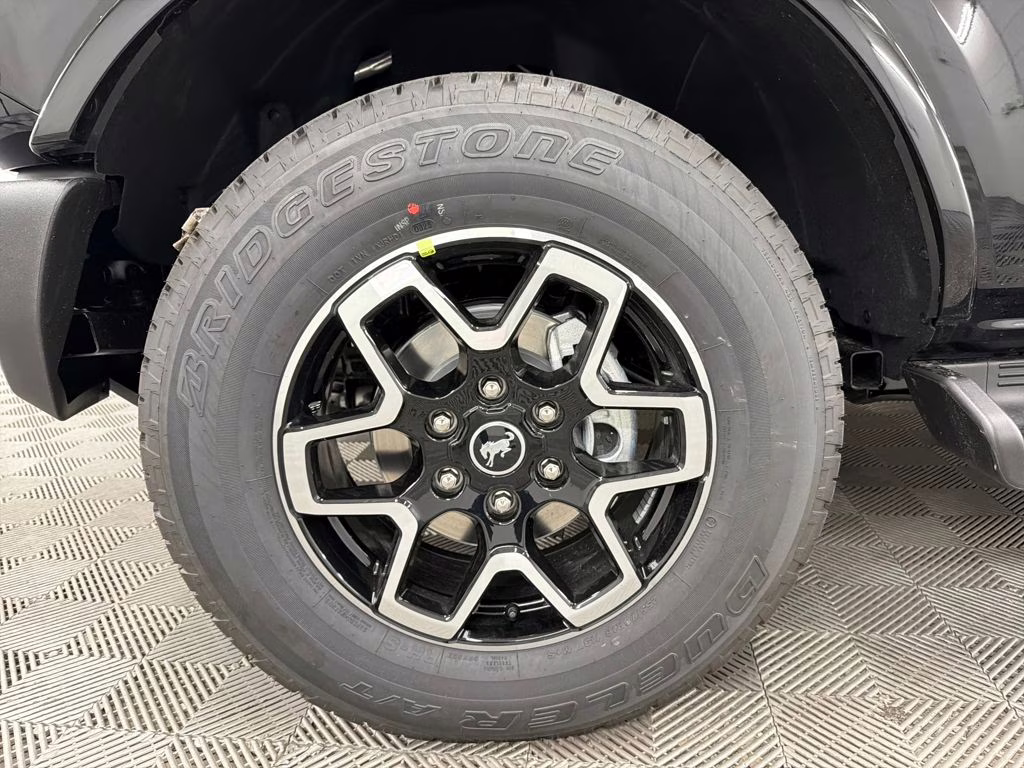 2026 SHADOW BLACK Ford Bronco Outer Banks 4X4 SUV