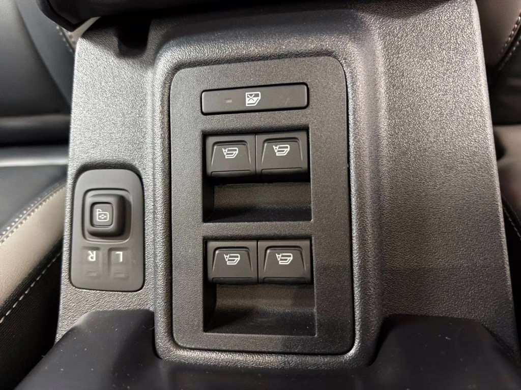 2026 SHADOW BLACK Ford Bronco Outer Banks 4X4 SUV