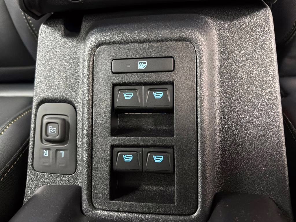 2026 RUBY RED TNTD Ford Bronco Badlands 4X4 SUV