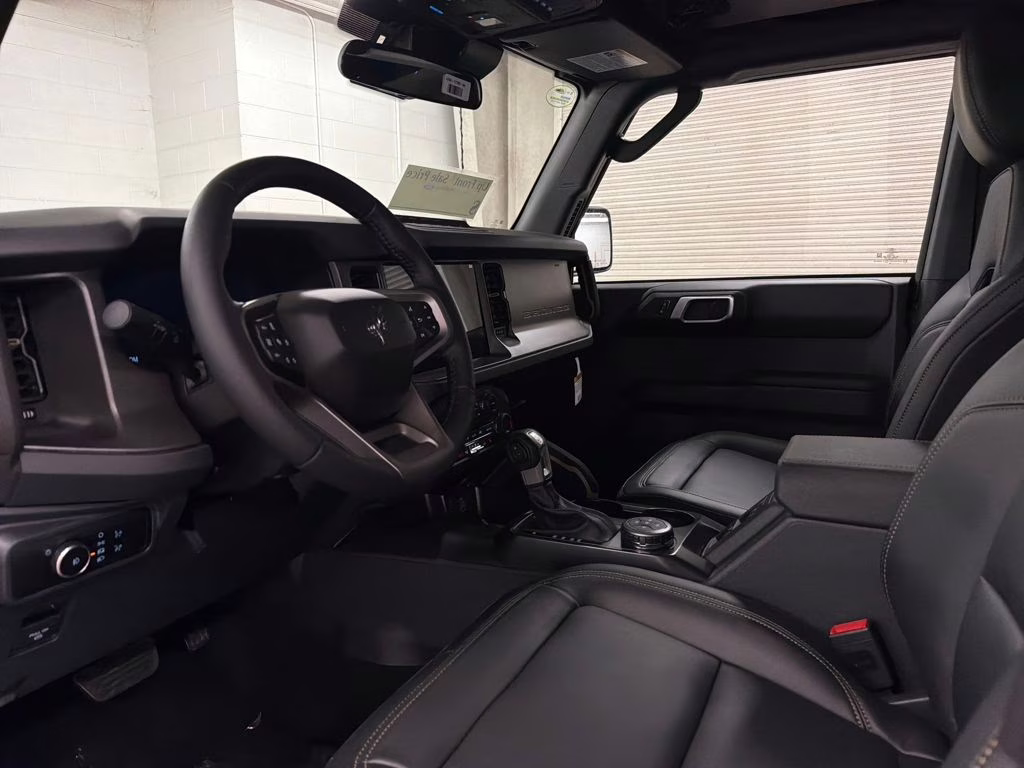 2026 RUBY RED TNTD Ford Bronco Badlands 4X4 SUV