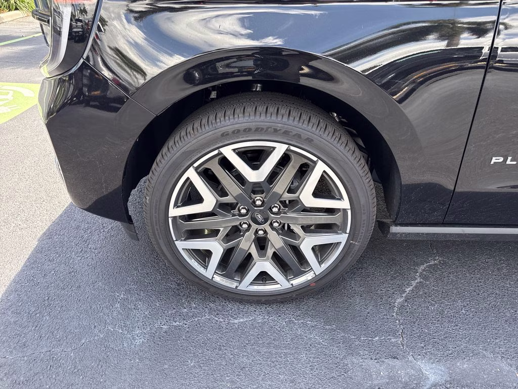 2026 Agate Black Metallic Ford Expedition Platinum 4X4 SUV