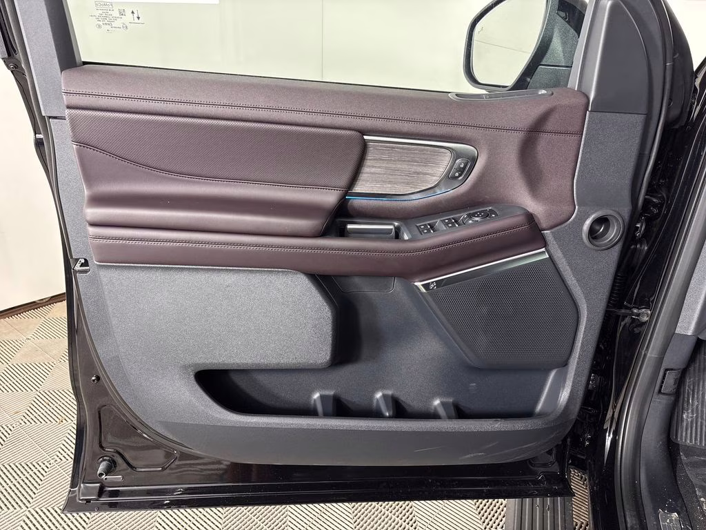 2026 Black Metallic Ford Expedition Platinum 4X4 SUV