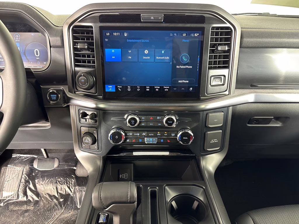 2026 White Ford F-150 Lariat 4X4 Truck