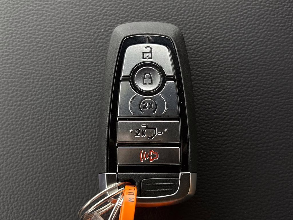 2026 White Ford F-150 Lariat 4X4 Truck