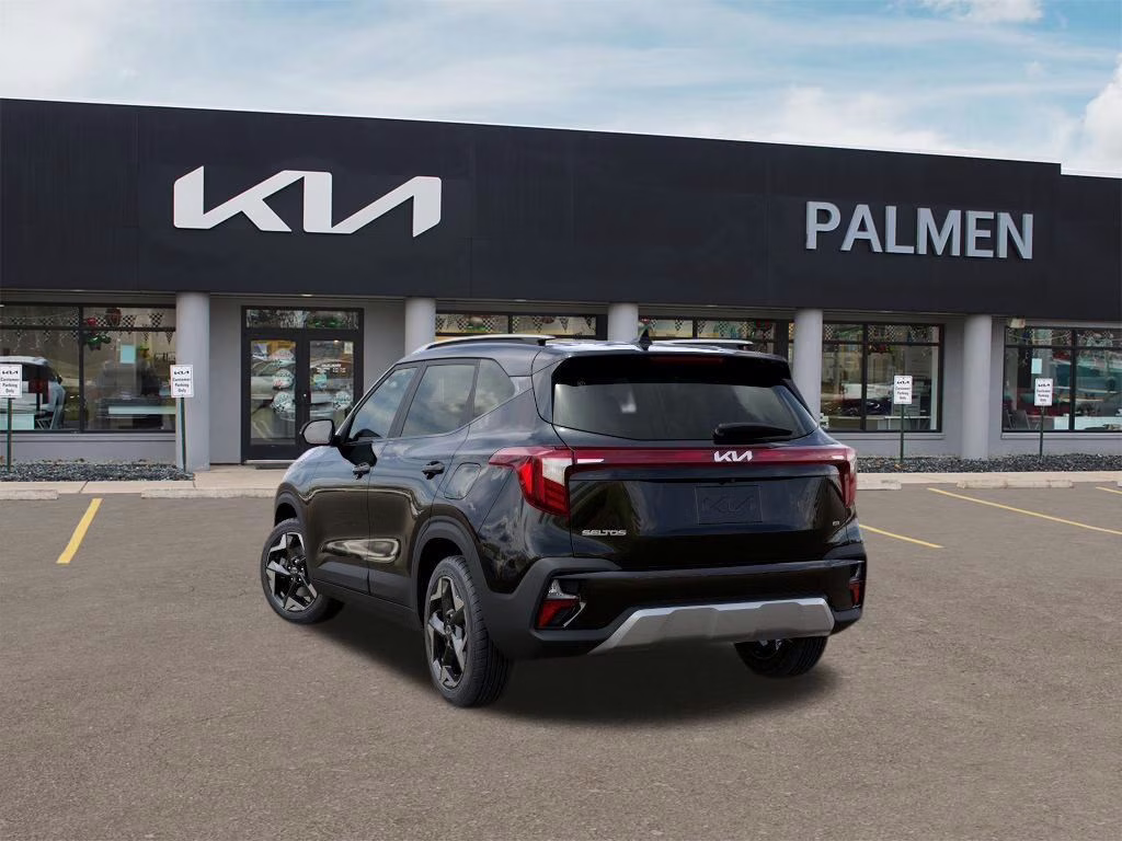 2026 Fusion Black Kia Seltos S AWD SUV