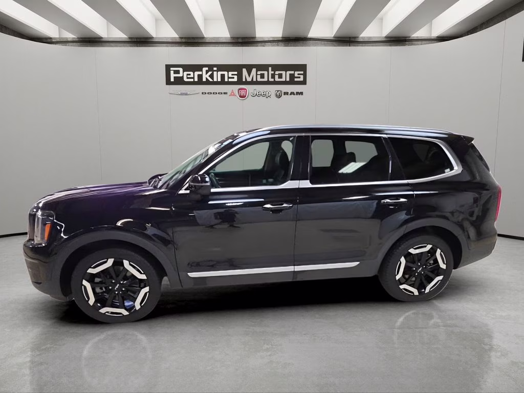 2025 Ebony Black Kia Telluride S AWD SUV