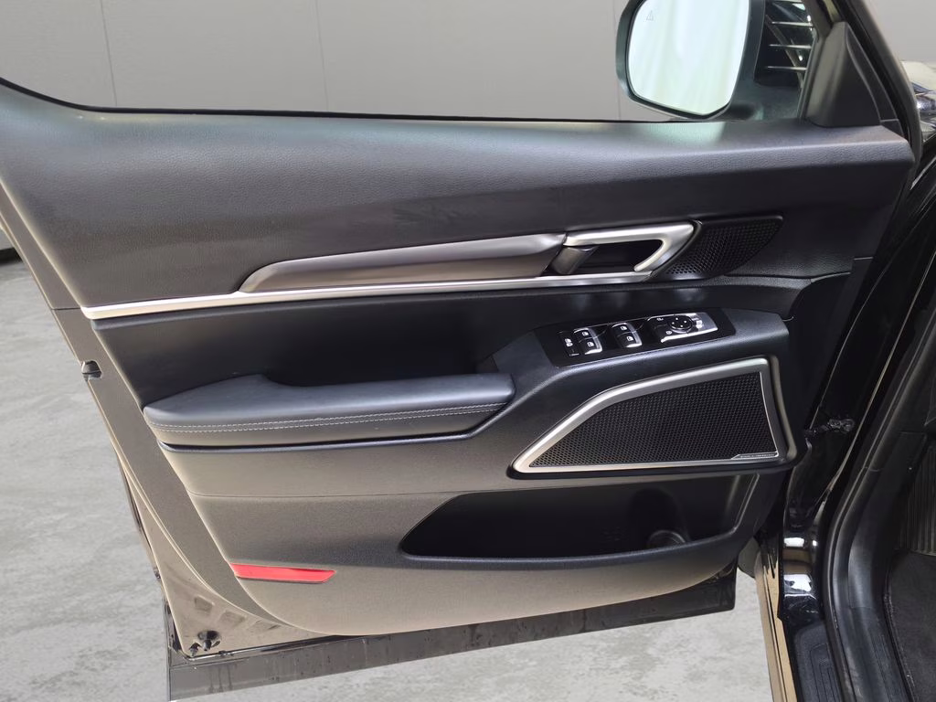 2025 Ebony Black Kia Telluride S AWD SUV