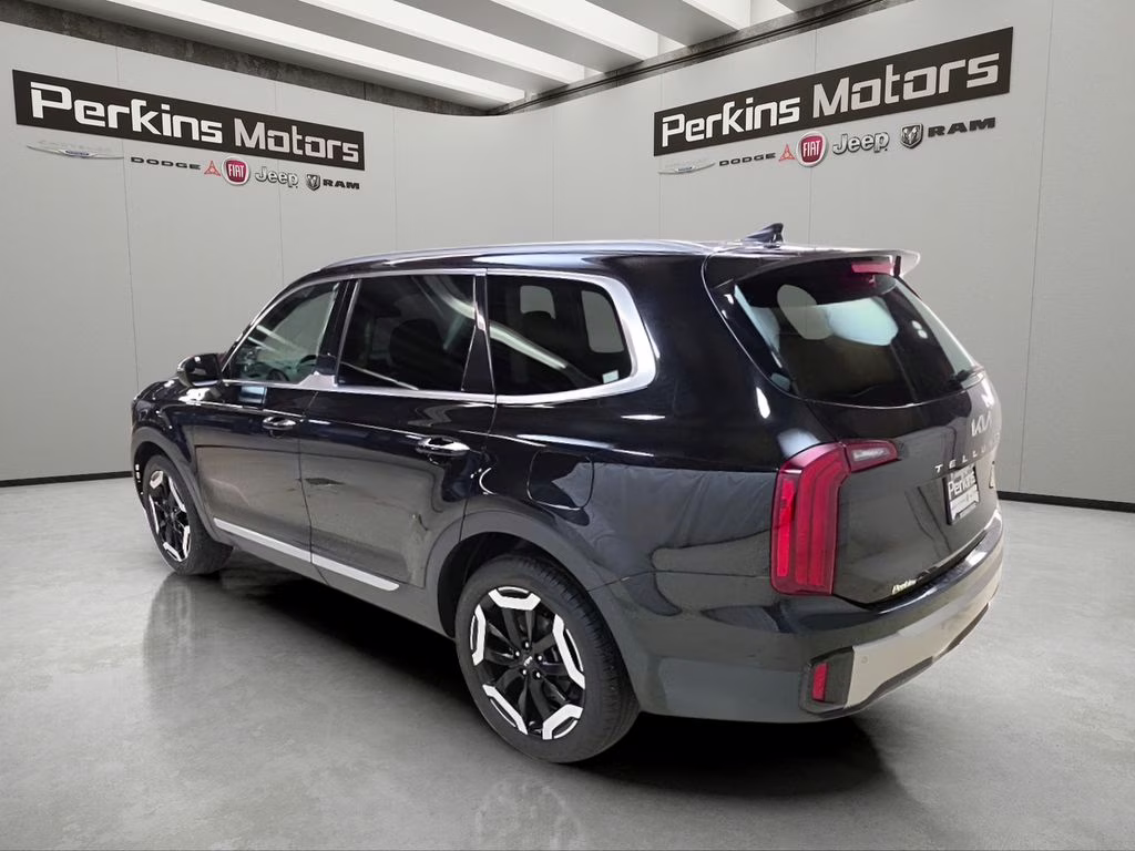 2025 Ebony Black Kia Telluride S AWD SUV