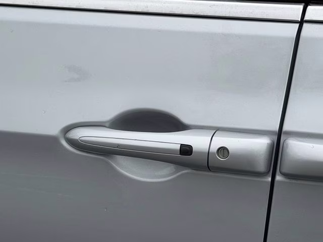 2023 Silver Mist Clearcoat Chrysler Voyager LX FWD Van