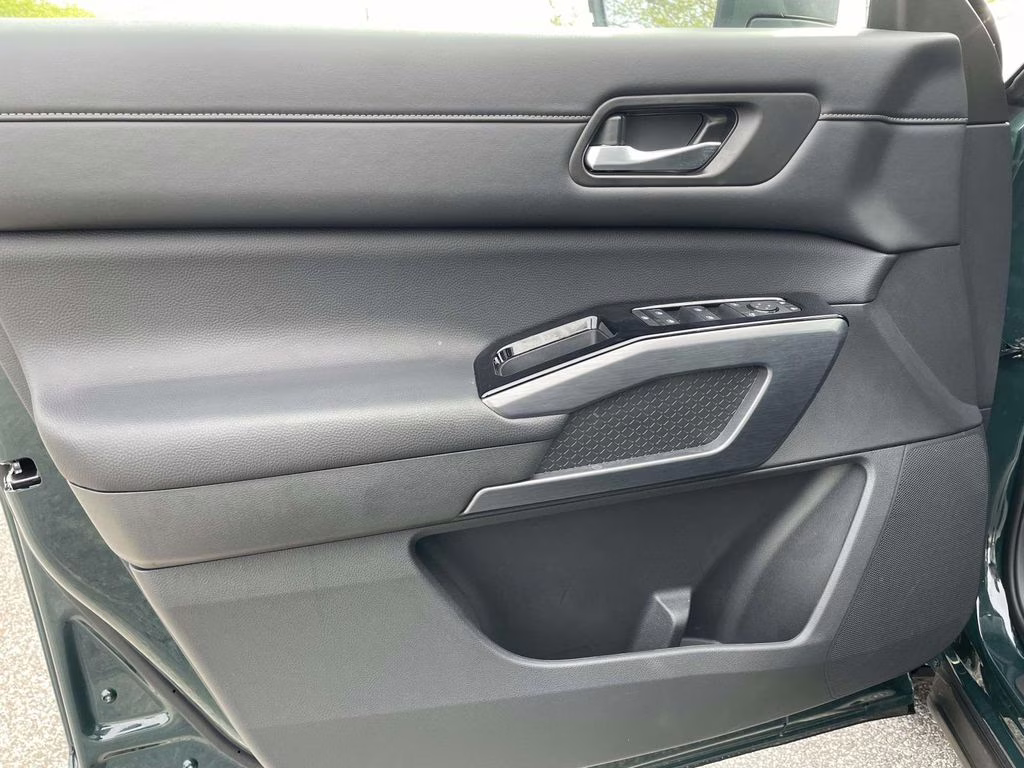 2025 Obsidian Green Pearl Nissan Pathfinder SL FWD SUV