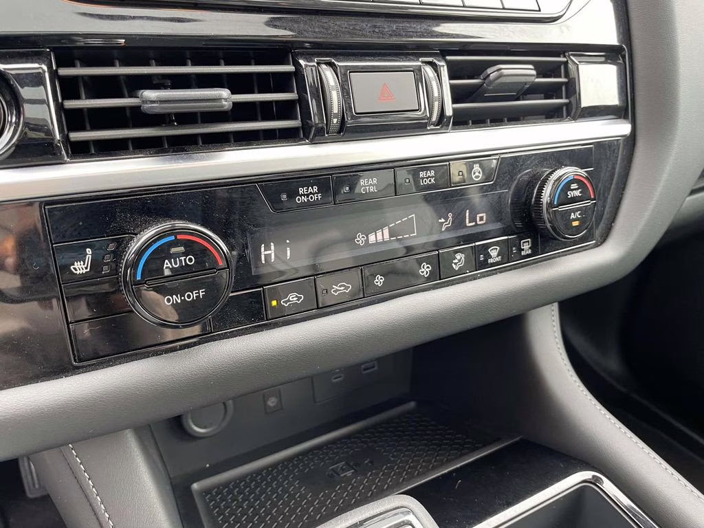 2025 Obsidian Green Pearl Nissan Pathfinder SL FWD SUV