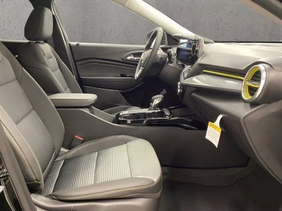 2026 Black Metallic Chevrolet Trax LT FWD SUV