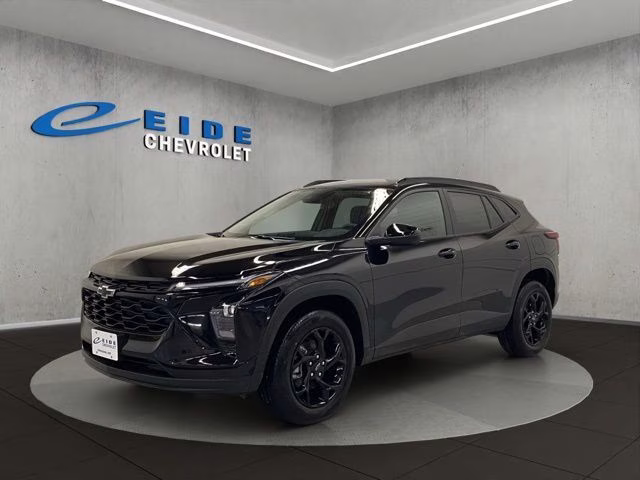 2026 Black Metallic Chevrolet Trax LT FWD SUV